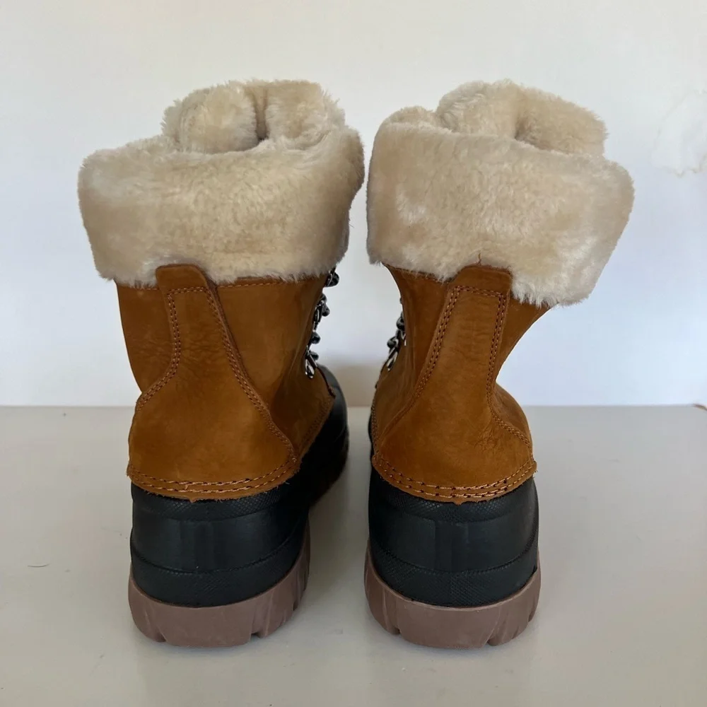 J.Crew Perfect Winter Boots with Sherpa in Pecan Camel, size 10M